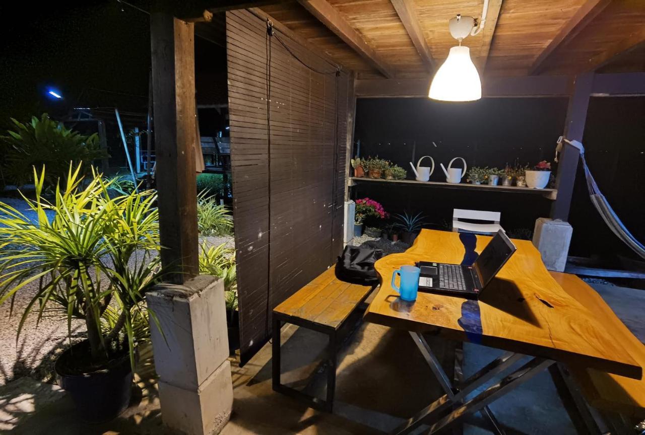 Dangau Sala D'Kontena Alor Setar Ngoại thất bức ảnh